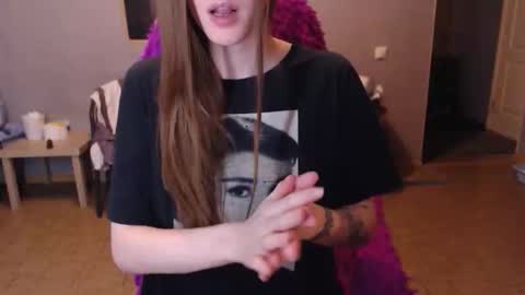 Snapshot of kittylovemoon chatting on 04.08.26 KittyloveMoon online show from 04.08.26