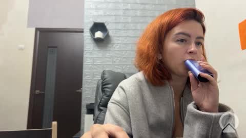 Snapshot of kittymeou chatting on 10.05.25 kittymeou online show from 10.05.25