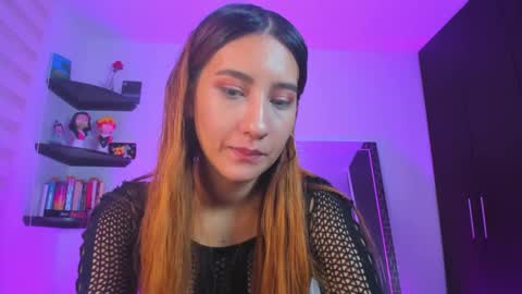 Snapshot of kittyrush_ chatting on 10.12.25 kitty online show from 10.12.25