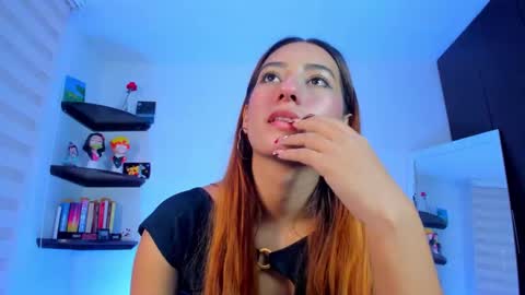 Snapshot of kittyrush_ chatting on 10.29.25 kitty online show from 10.29.25