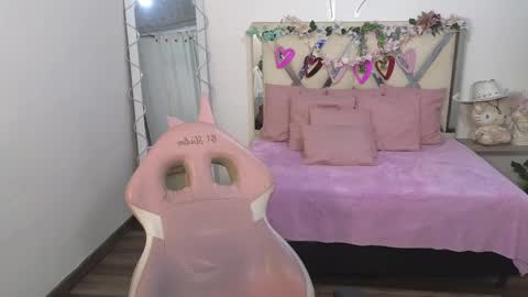 Kitty  online show from 03.07.25