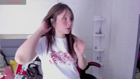  K I T T  Y  online show from 12.20.24