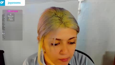 Kitty Trixy online show from 12.06.24