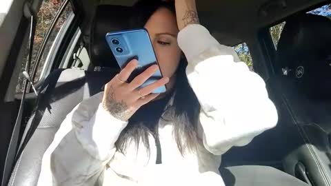 Kitty online show from 10.30.25