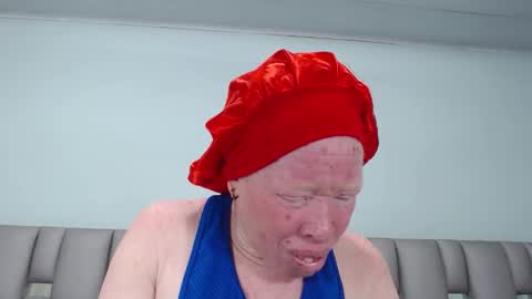 kittywhiteass online show from 09.21.25