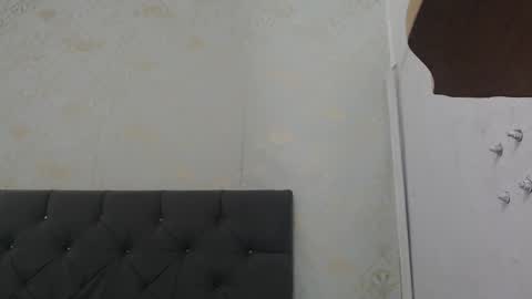 kittyy_18_ online show from 11.12.25