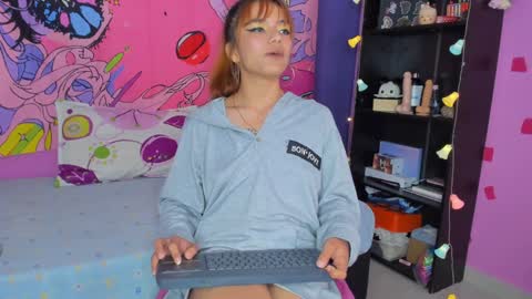 Snapshot of kittyzenn chatting on 12.21.24 Kitty Zen online show from 12.21.24