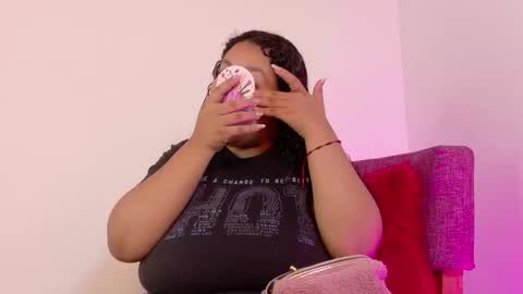 Kitty Hill online show from 02.03.26