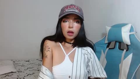 Snapshot of kiyusweetcrazy chatting on 02.17.25 kiyu online show from 02.17.25