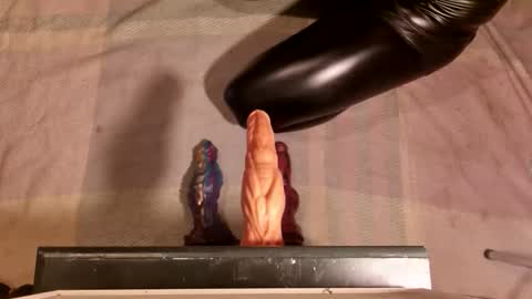 klamstrakur1 online show from 10.11.25