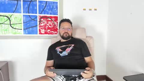 Snapshot of klarck_ chatting on 01.23.25 Klarck online show from 01.23.25