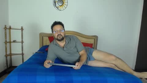 Snapshot of klarck_ chatting on 02.11.25 Klarck online show from 02.11.25