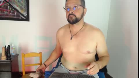 Snapshot of klarck_ chatting on 03.08.25 Klarck online show from 03.08.25