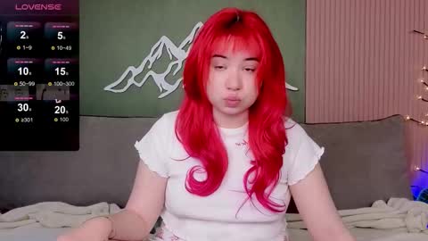 Snapshot of klee_love chatting on 10.05.25 Klee online show from 10.05.25