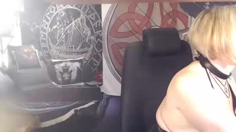 Snapshot of kleiner_teufel chatting on 01.27.25 Michelle online show from 01.27.25