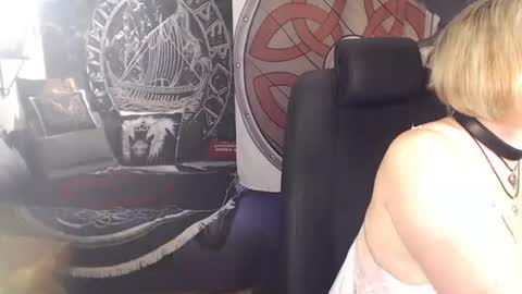 Snapshot of kleiner_teufel chatting on 02.25.25 Michelle online show from 02.25.25