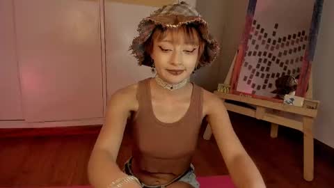 Snapshot of kleo_o chatting on 10.02.25 Kleo online show from 10.02.25