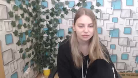 klerkarina online show from 02.20.25