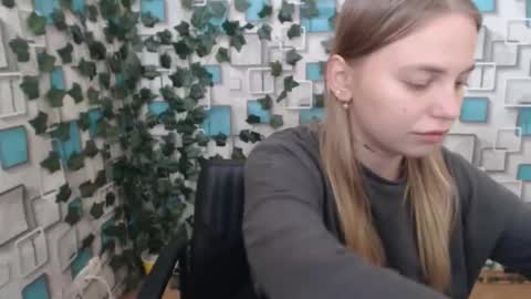 klerkarina online show from 09.25.25