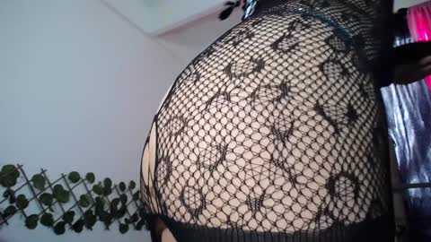 Snapshot of klie_blue09 chatting on 12.16.24 Katherin online show from 12.16.24