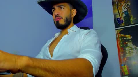 Snapshot of klinsmannwalton chatting on 10.15.25 klinsmannwalton online show from 10.15.25