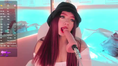 Snapshot of kloe_raize chatting on 12.28.24 Kloe online show from 12.28.24