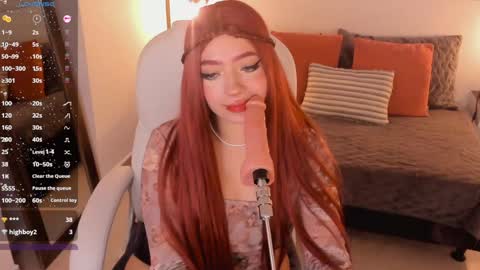 Snapshot of kloe_raize chatting on 01.14.25 Kloe online show from 01.14.25