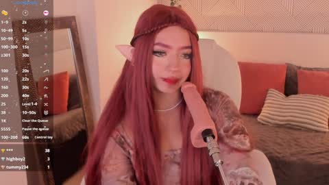 Snapshot of kloe_raize chatting on 01.15.25 Kloe online show from 01.15.25