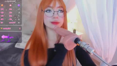 Snapshot of kloe_raize chatting on 10.25.25 Kloe online show from 10.25.25