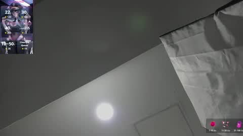 Snapshot of kloe_raize chatting on 10.29.25 Kloe online show from 10.29.25