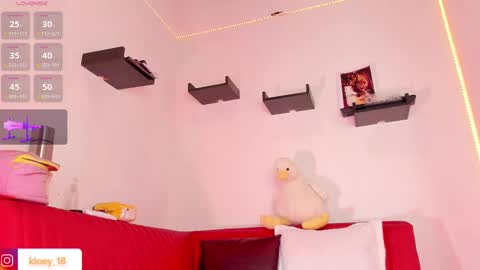 Kloey  online show from 02.15.25