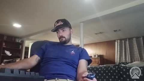 LOUiViLAN online show from 09.21.25