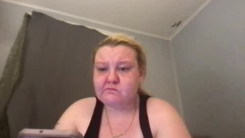 Snapshot of kmarie1196 chatting on 07.27.26 kmarie1196 online show from 07.27.26