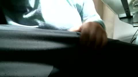 Snapshot of knickfranco chatting on 03.29.26 knickfranco online show from 03.29.26