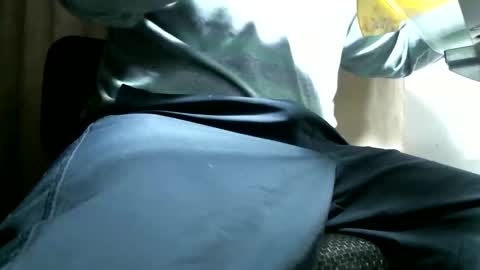 Snapshot of knickfranco chatting on 04.01.26 knickfranco online show from 04.01.26