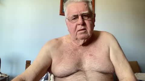 Aussiedude online show from 10.05.25