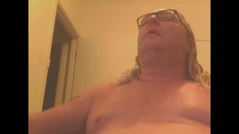 knobout online show from 03.10.25