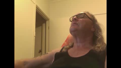 knobout online show from 10.08.25