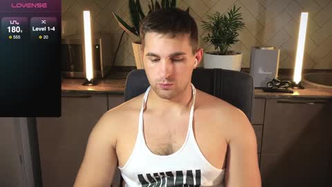 Snapshot of kochka25 chatting on 01.12.25 Sweet boy online show from 01.12.25