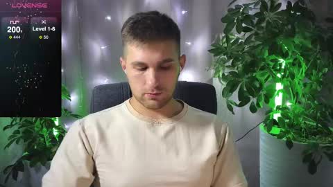 Snapshot of kochka25 chatting on 02.13.25 Sweet boy online show from 02.13.25