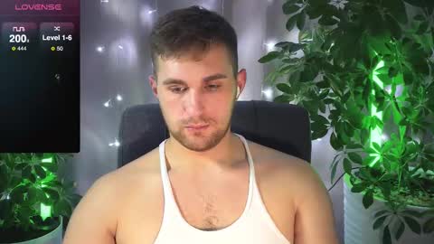 Snapshot of kochka25 chatting on 02.16.25 Sweet boy online show from 02.16.25