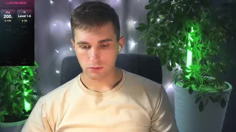Snapshot of kochka25 chatting on 02.22.25 Sweet boy online show from 02.22.25