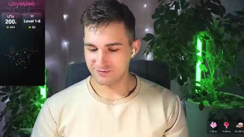 Snapshot of kochka25 chatting on 03.07.25 Sweet boy online show from 03.07.25