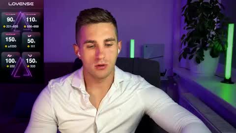 Snapshot of kochka25 chatting on 09.12.25 Sweet boy online show from 09.12.25
