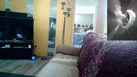 Snapshot of kodiakpm1 chatting on 11.18.25 kodiakpm1 online show from 11.18.25