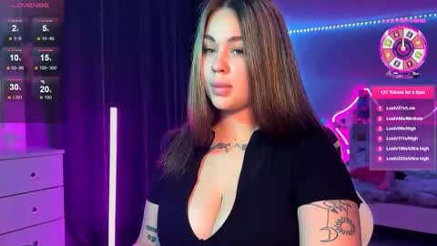 Snapshot of kokokolla chatting on 10.13.25 Mia online show from 10.13.25