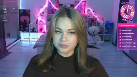 Snapshot of kokokolla chatting on 10.27.25 Mia online show from 10.27.25