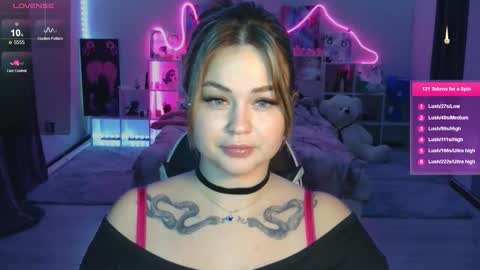 Snapshot of kokokolla chatting on 11.06.25 Mia online show from 11.06.25