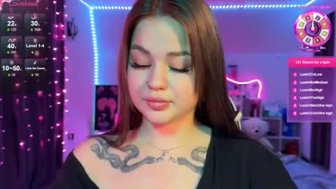 Mia online show from 11.29.25