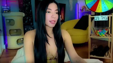 Snapshot of kokonut__ chatting on 01.12.26 Lisa online show from 01.12.26